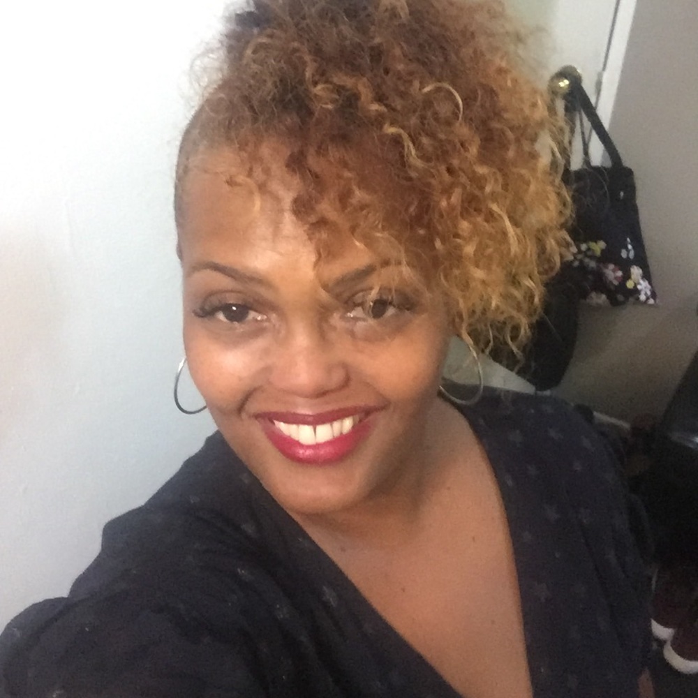 Meet your Posher, Dana